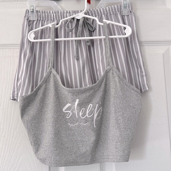 Shein Women 2Pcs Set Pajamas Crop Tank Top W/ Shorts! - Picture 1 of 7